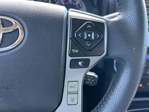 Used 2021 Toyota 4Runner Limited AWD/4WD image 7