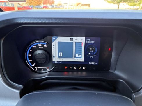 Used 2022 Ford Bronco Outer Banks image 11