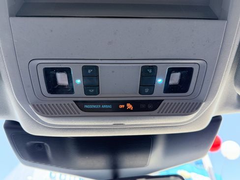 Used 2021 Ford Explorer XLT w/ Equipment Group 202A image 15