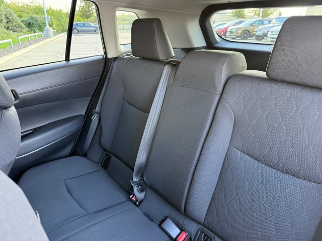 Used 2026 Toyota Corolla Cross LE FWD image 28