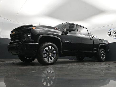 Used 2024 Chevrolet Silverado 2500 Custom w/ Custom Value Package AWD/4WD image 28