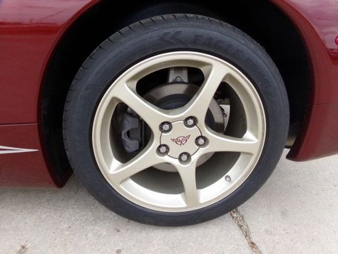 Used 2003 Chevrolet Corvette Coupe w/ Preferred Equipment Group image 14