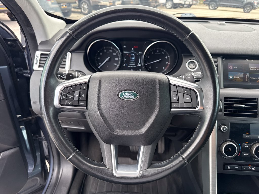 Used 2018 Land Rover Discovery Sport SE AWD/4WD image 13