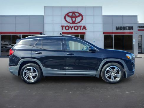 Used 2019 GMC Terrain SLT w/ Preferred Package FWD image 8