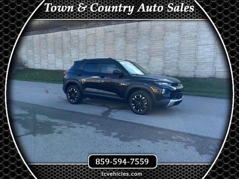 Used 2023 Chevrolet TrailBlazer LT image 1