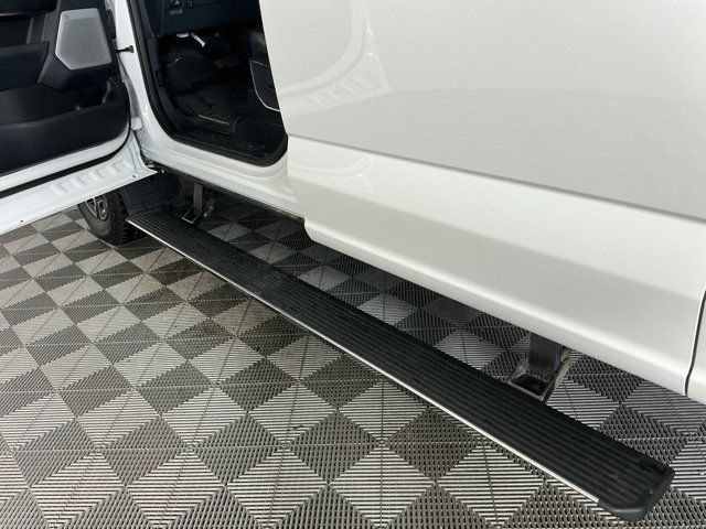 Used 2025 Ford F350 Platinum w/ FX4 Off-Road Package AWD/4WD image 15