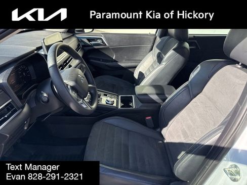 Used 2023 Mitsubishi Outlander SE image 22