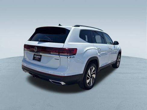 Used 2025 Volkswagen Atlas SE AWD/4WD image 8