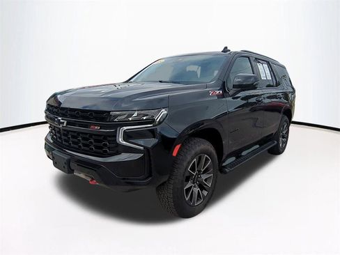 Used 2024 Chevrolet Tahoe Z71 w/ Luxury Package image 9