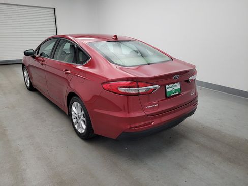 Used 2020 Ford Fusion SE FWD image 5