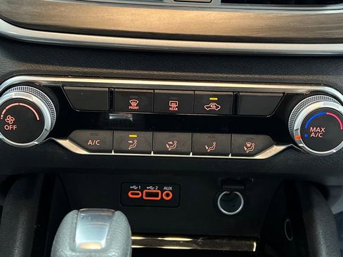 Used 2024 Nissan Altima 2.5 SV image 41