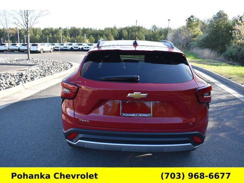 New 2026 Chevrolet Trax LT w/ Driver Confidence Package FWD image 6