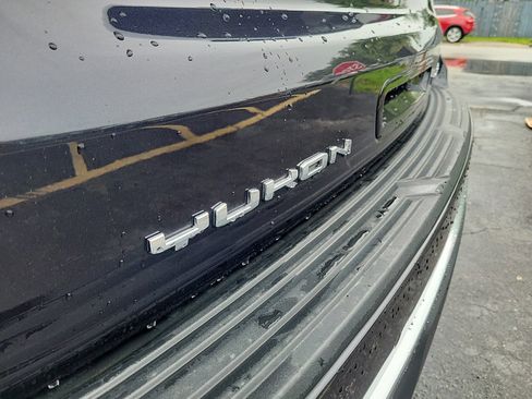 Used 2023 GMC Yukon Denali RWD image 8