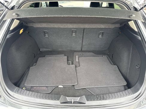 Used 2018 MAZDA MAZDA3 Touring FWD image 5