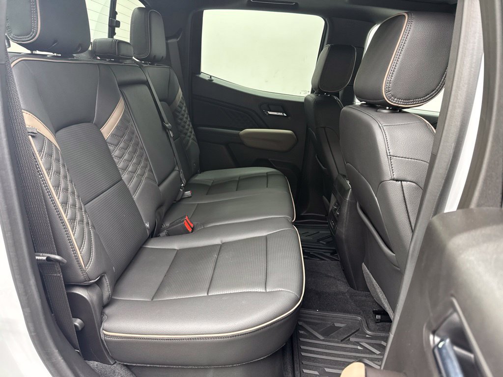 Used 2026 GMC Canyon Denali AWD/4WD image 16