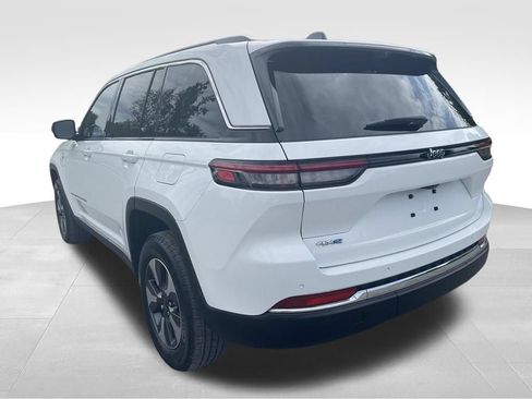 Used 2022 Jeep Grand Cherokee Limited 4xe w/ Luxury Tech Group II AWD/4WD image 18