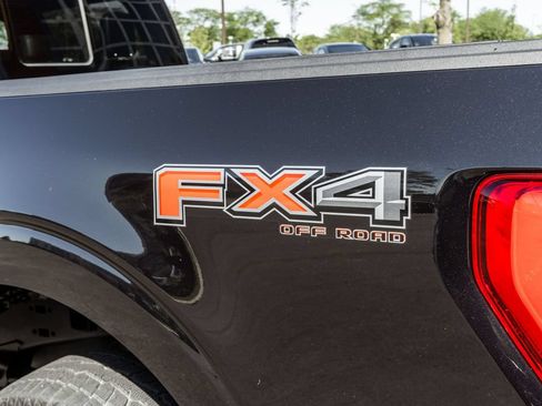 Used 2022 Ford F150 Lariat w/ Equipment Group 502A High AWD/4WD image 40