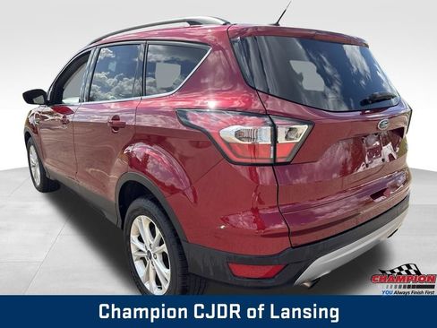 Used 2017 Ford Escape SE w/ Equipment Group 201A FWD image 5