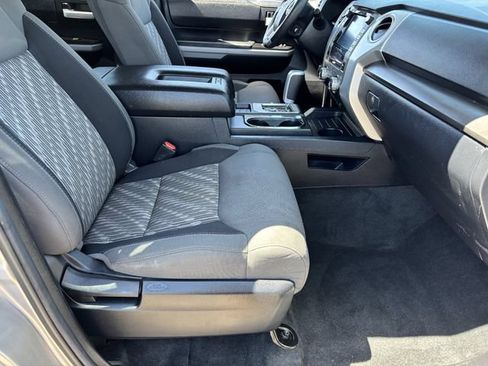 Used 2020 Toyota Tundra SR5 w/ TRD Off-Road Package AWD/4WD image 11