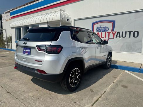 Used 2025 Jeep Compass Trailhawk w/ Trailhawk Elite Group AWD/4WD image 36