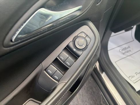 Used 2025 Buick Encore GX Avenir w/ Avenir Convenience Package AWD/4WD image 11