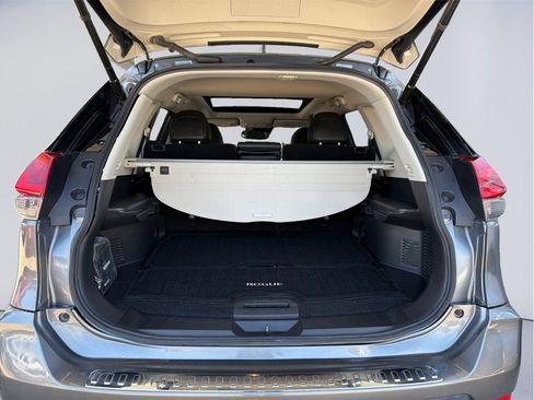 Used 2018 Nissan Rogue SL w/ Premium Package FWD image 26