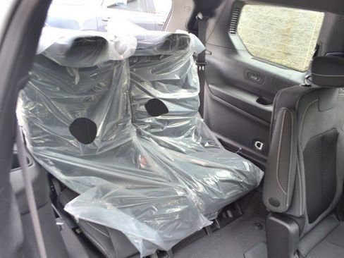 New 2025 Jeep Grand Cherokee L Laredo w/ Luxury Tech Group I image 37