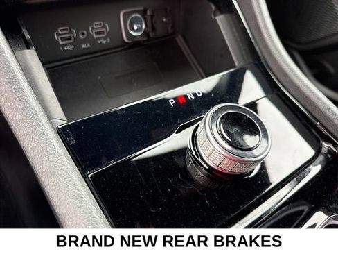 Used 2023 Jeep Grand Cherokee Altitude AWD/4WD image 11