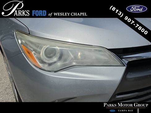 Used 2015 Toyota Camry LE FWD image 7