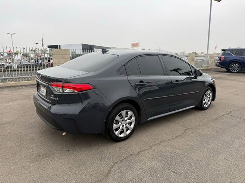 Used 2023 Toyota Corolla LE image 6
