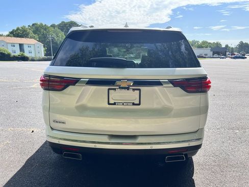 Used 2022 Chevrolet Traverse Premier AWD/4WD image 4