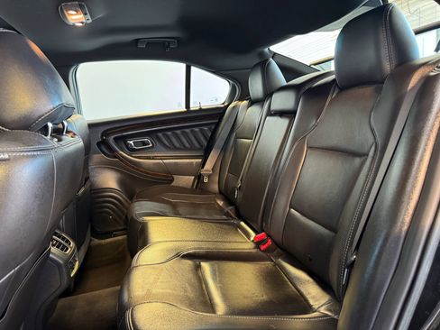 Used 2013 Ford Taurus Limited FWD image 20