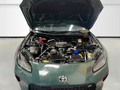 Used 2025 Toyota GR86 Hakone Edition RWD image 28