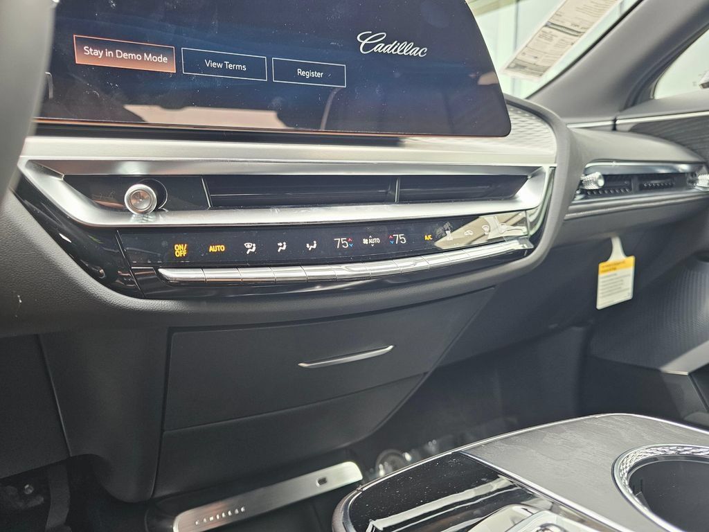 New 2027 Cadillac Lyriq Signature Luxury w/ Nappa Leather Package AWD/4WD image 27