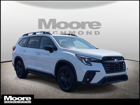 Used 2026 Subaru Ascent Premium AWD/4WD image 1