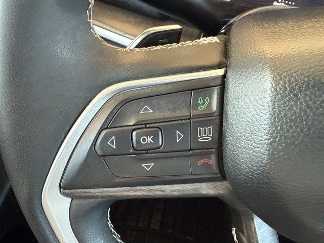Used 2024 Jeep Grand Cherokee Limited w/ Black Appearance Package AWD/4WD image 17