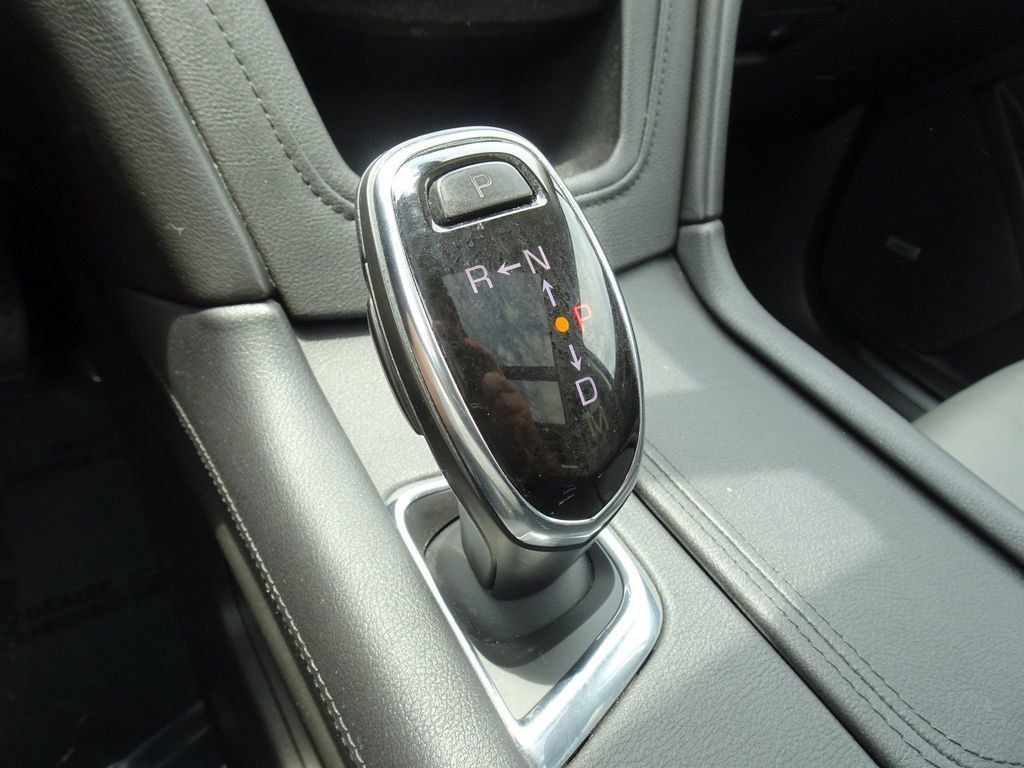 Used 2019 Cadillac XT5 Luxury AWD/4WD image 16