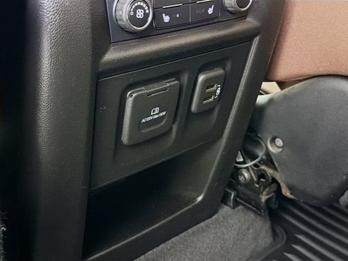 Used 2019 Chevrolet Traverse High Country AWD/4WD image 28