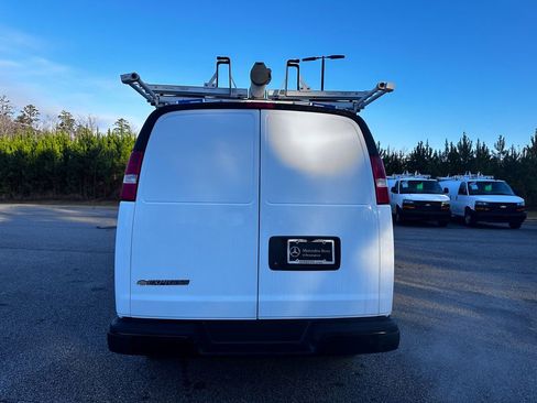 Used 2025 Chevrolet Express 2500 Extended w/ Communications Package image 10