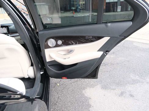 Used 2020 Mercedes-Benz E 350 Sedan w/ Parking Assistance Package image 27