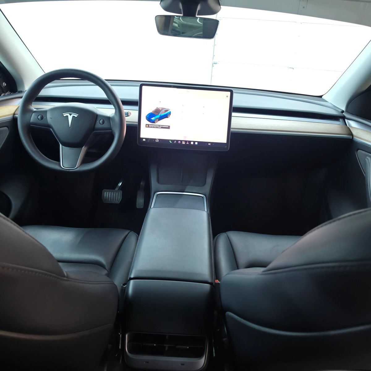 Used 2024 Tesla Model Y Long Range AWD/4WD image 28