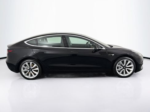 Used 2019 Tesla Model 3 Standard Range Plus RWD image 12