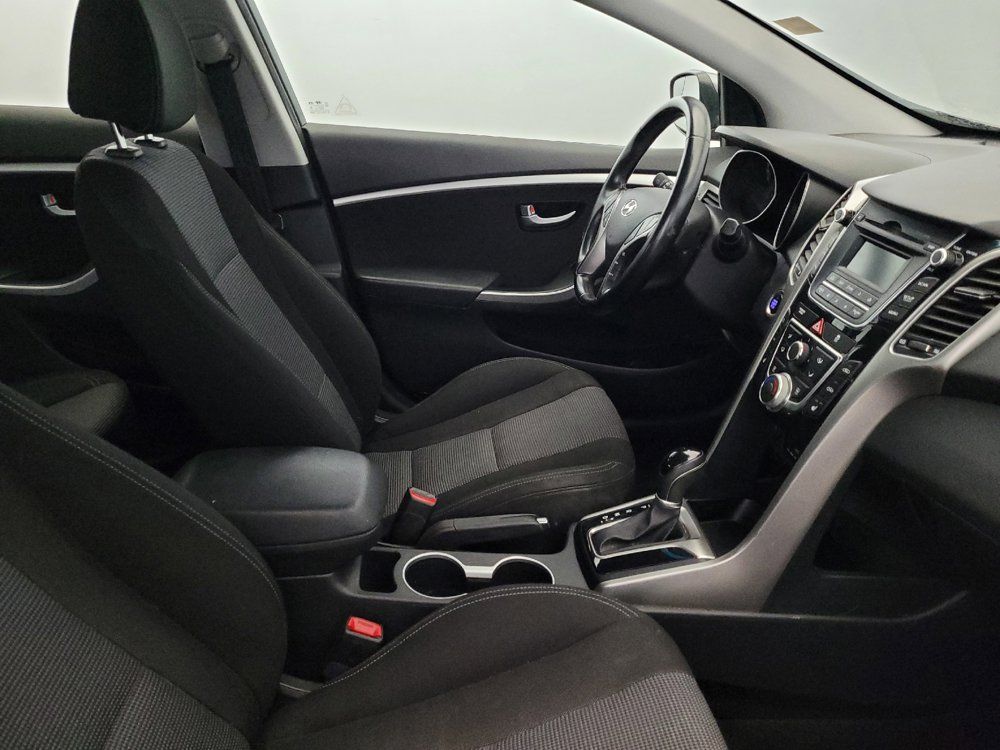 Used 2016 Hyundai Elantra GT w/ Option Group 02 FWD image 21