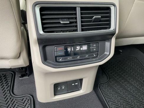 New 2026 Volkswagen Atlas SEL Premium R-Line AWD/4WD image 21