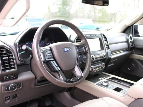 Used 2018 Ford Expedition Max Limited w/ Equipment Group 301A image 15