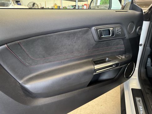 Used 2021 Ford Mustang GT Premium w/ Equipment Group 401A image 12