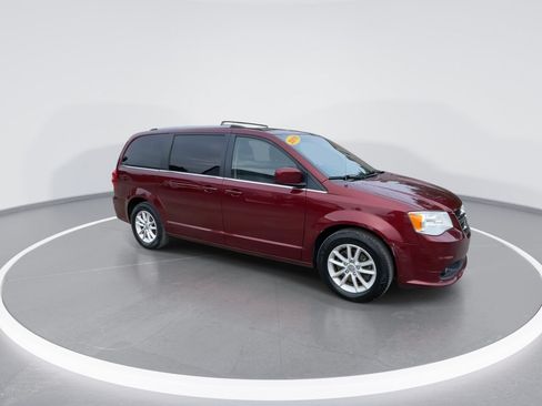 Used 2019 Dodge Grand Caravan SXT FWD image 24