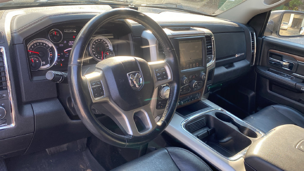 Used 2017 RAM 1500 Laramie w/ Convenience Group AWD/4WD image 15