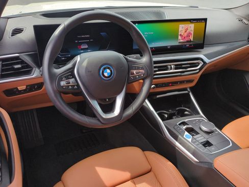Used 2023 BMW i4 eDrive35 RWD image 29