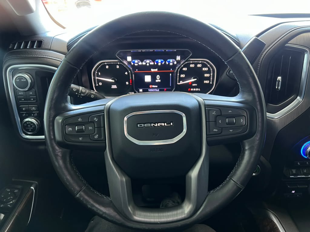 Used 2022 GMC Sierra 2500 Denali w/ Denali Black Diamond Edition AWD/4WD image 18